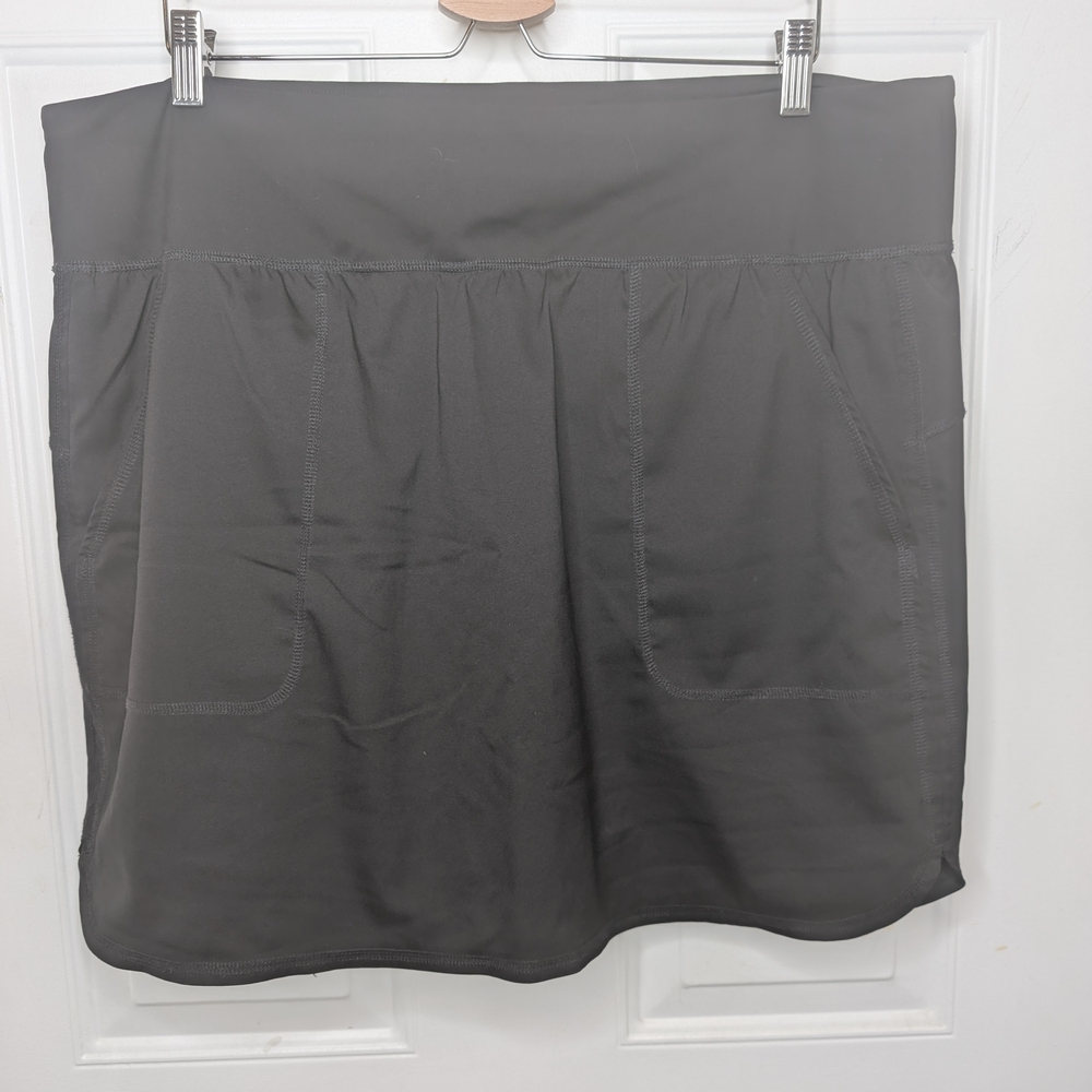 Zuda Black Knee-Length Bubble Skorts
